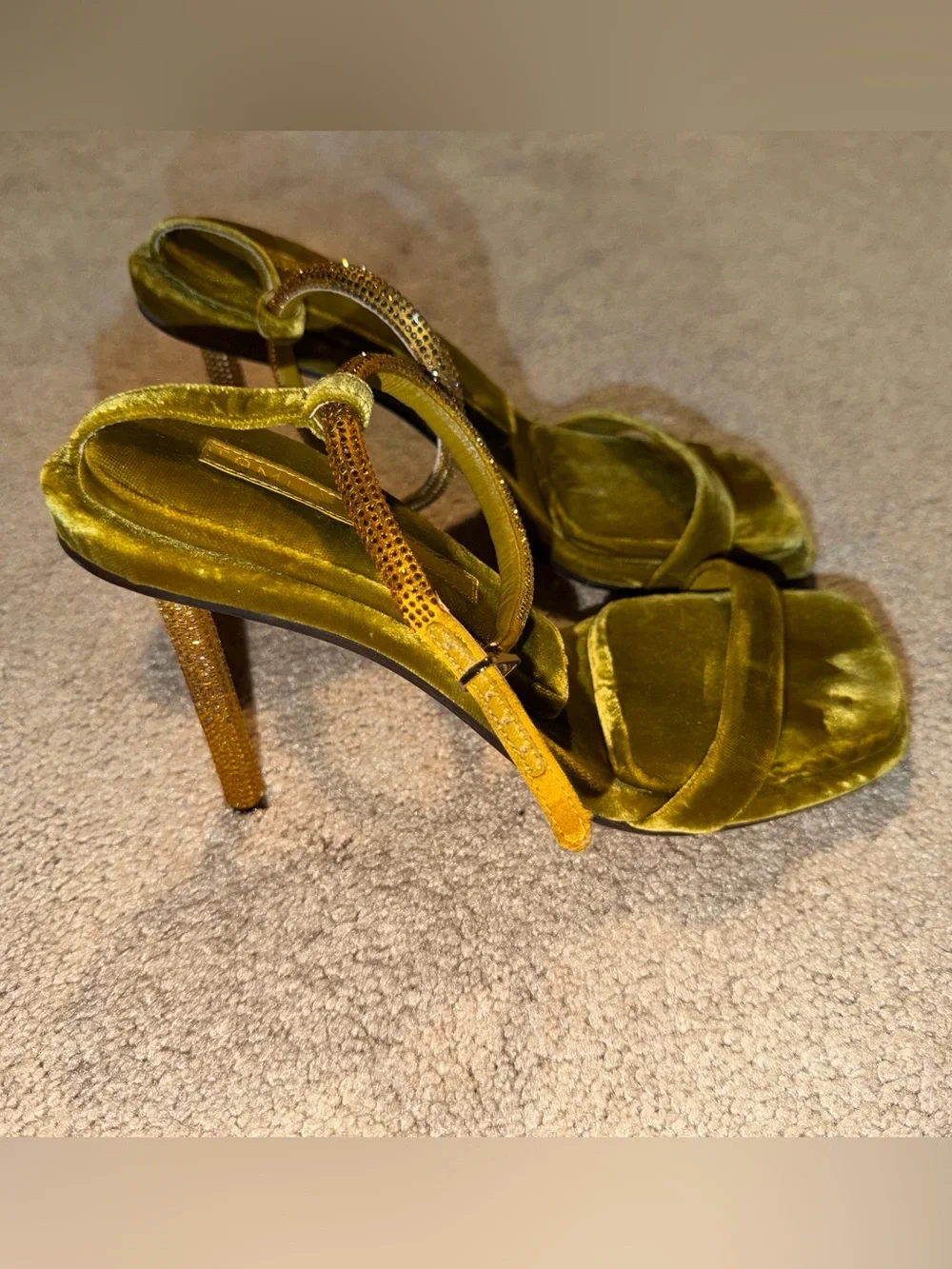Tamara Mellon definitely preowned